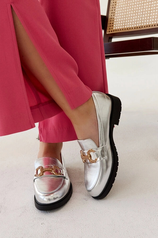 Aleyna hõbedased mokasiinid...