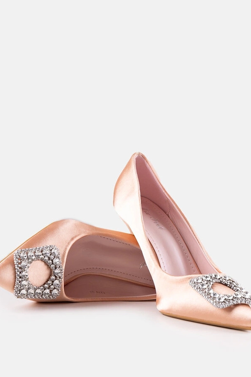 Beežid satiinviimistlusega stilettod...