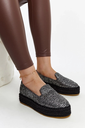 Mustad espadrillid... 2