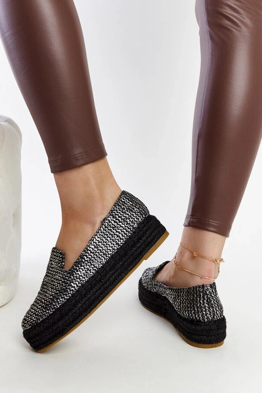 Mustad espadrillid kaunistatud... Mustad espadrillid kaunistatud...