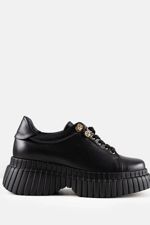 Mustad nahast platvormiga...