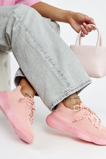 Roshni roosad sporditossud 2