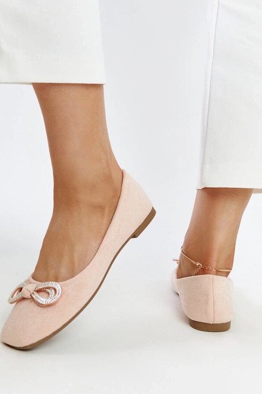 Heleroosad balletikorterid kaarega...