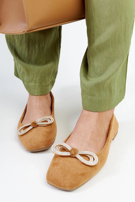 Pruunid balletikorterid vibuga Gaillou Pruunid balletikorterid vibuga Gaillou