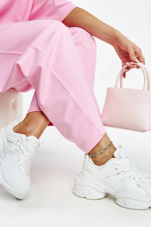 Valged sporditossud Feaven