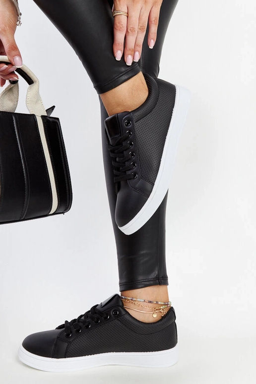 Mustad ökonahast tossud Semret