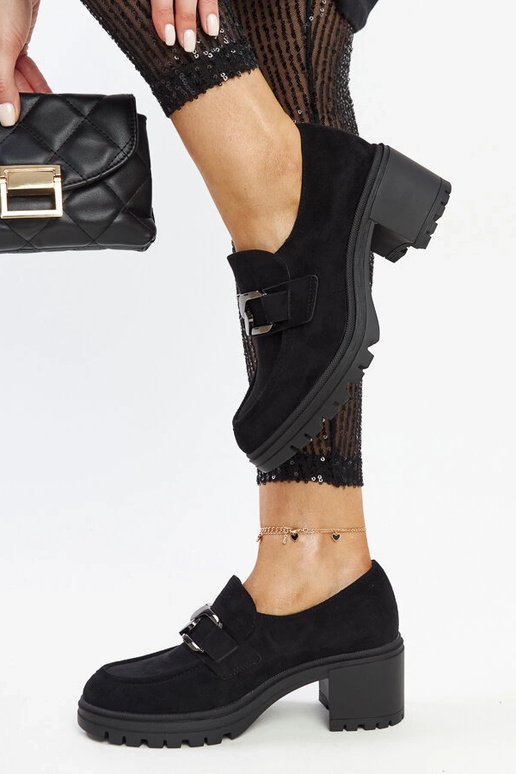 Mustad poolsaapad nahast sisetallaga...