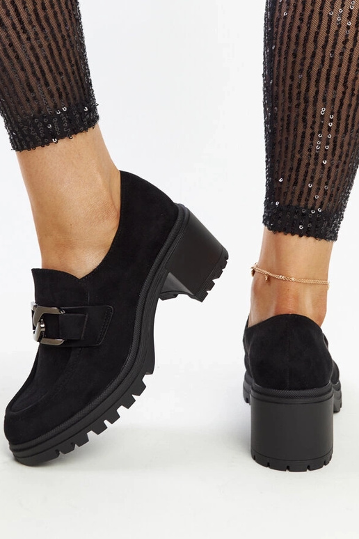 Mustad poolsaapad nahast sisetallaga...