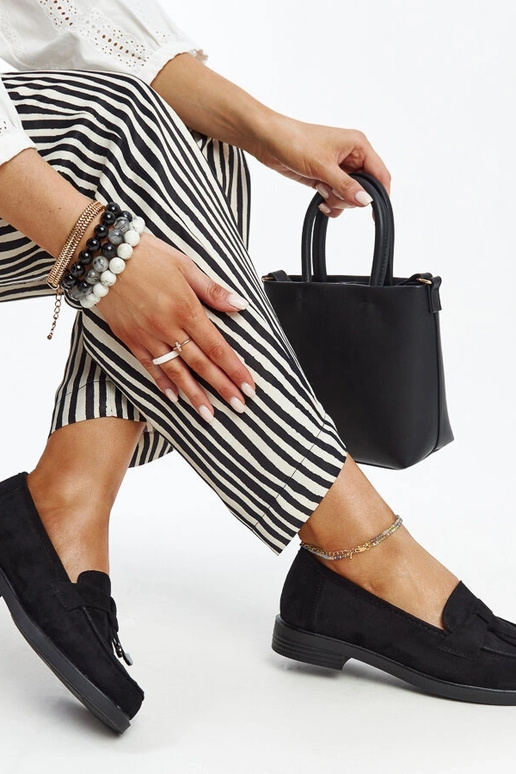 Vinceza mustad seemisnahast püksid