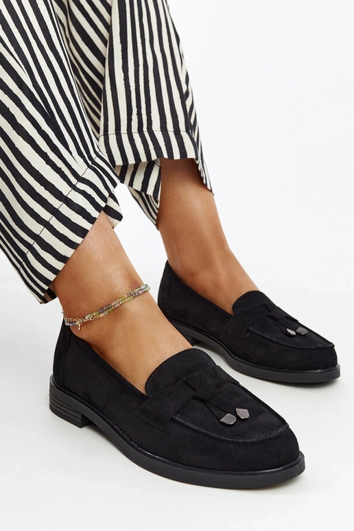 Vinceza mustad seemisnahast püksid