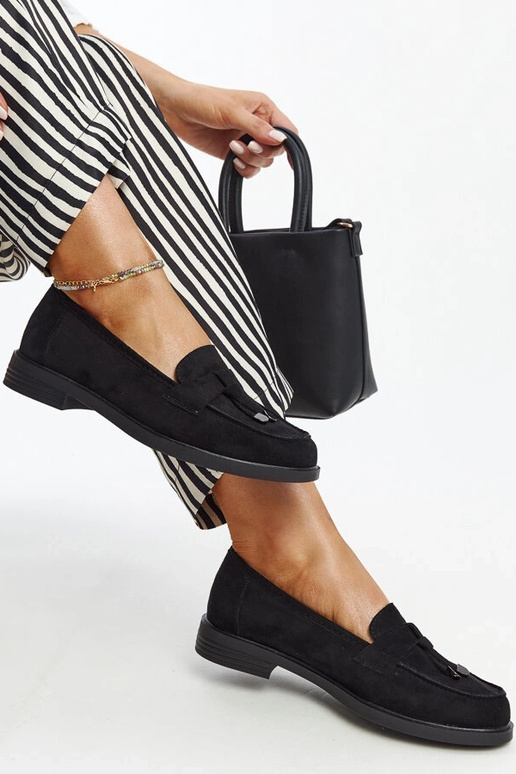 Vinceza mustad seemisnahast püksid