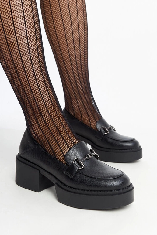 Mustad ökonahast kõrge kontsaga...