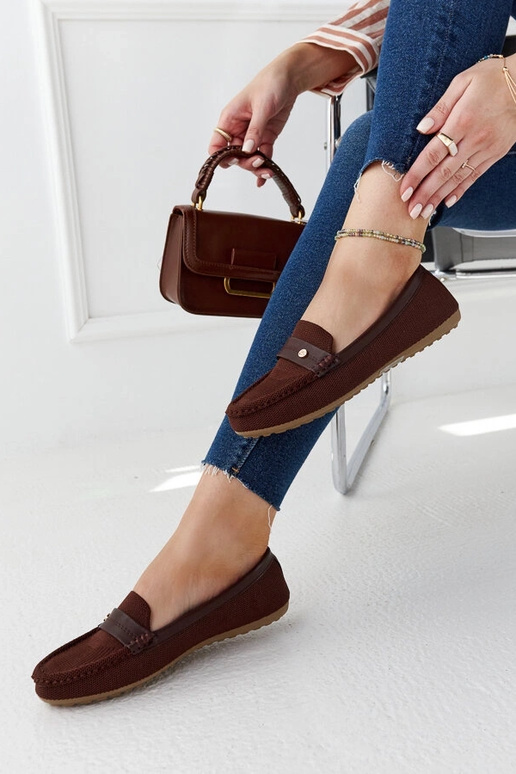 Fombio pruunist kangast pätsid