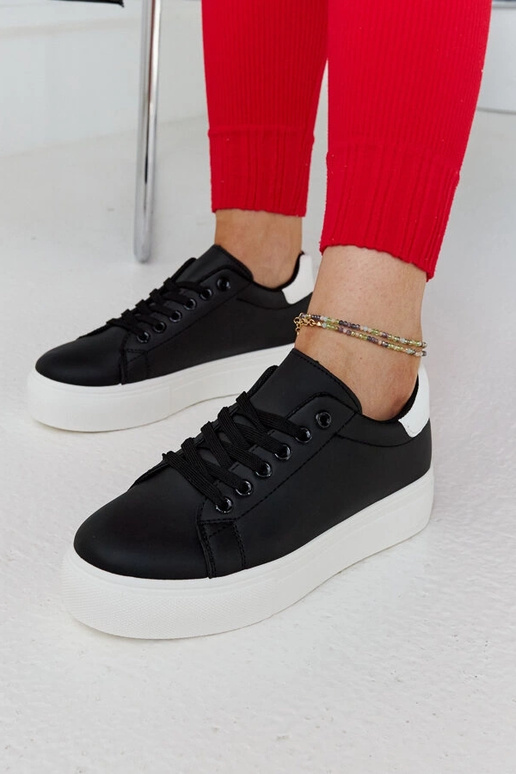 Musta ja valge paksu tallaga tossud Ruta Musta ja valge paksu tallaga tossud Ruta