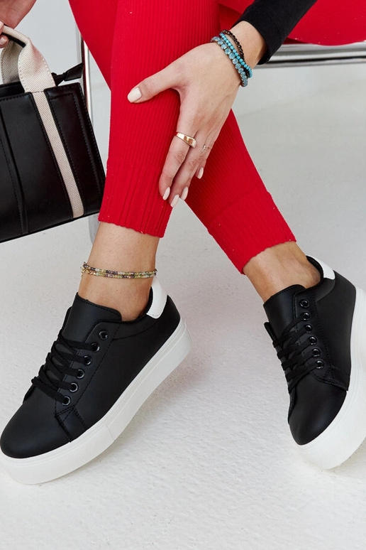 Musta ja valge paksu tallaga tossud Ruta Musta ja valge paksu tallaga tossud Ruta