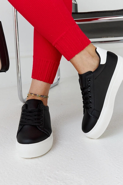 Musta ja valge paksu tallaga tossud Ruta Musta ja valge paksu tallaga tossud Ruta