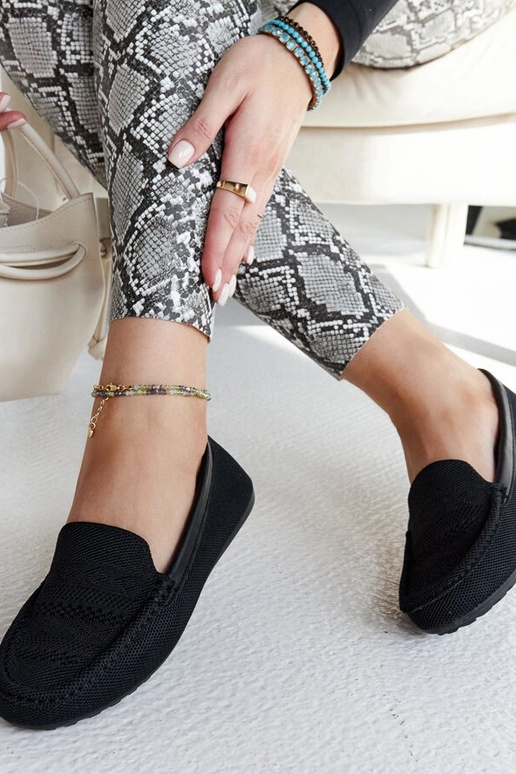 Mustad Fiammetta kangast pätsid