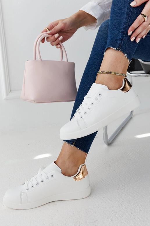 Valged Birikti platvormtossud Valged Birikti platvormtossud