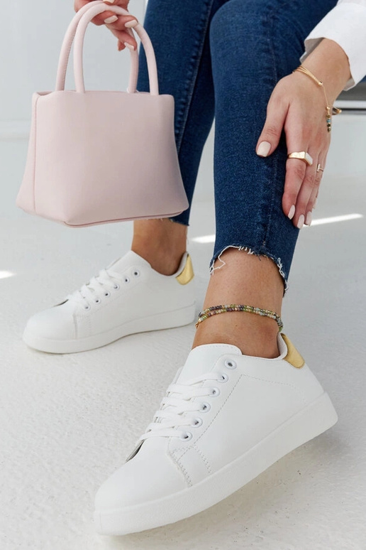 Valged Birikti platvormtossud Valged Birikti platvormtossud