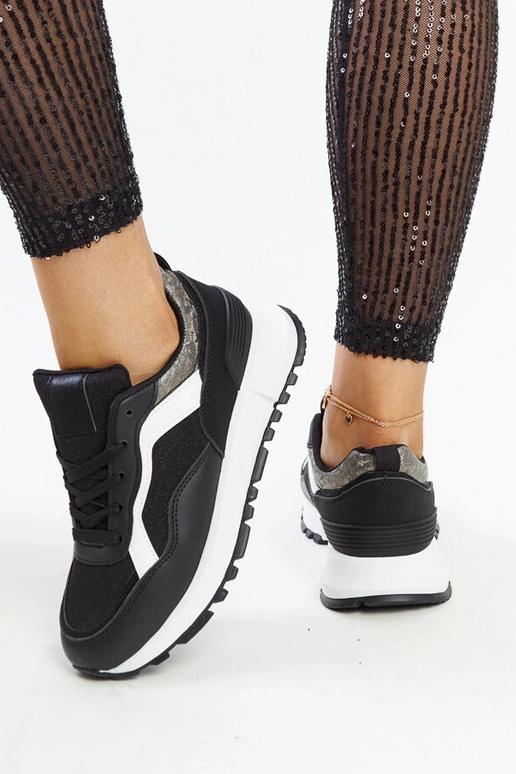 Evelia mustad sädelevad platvormtossud