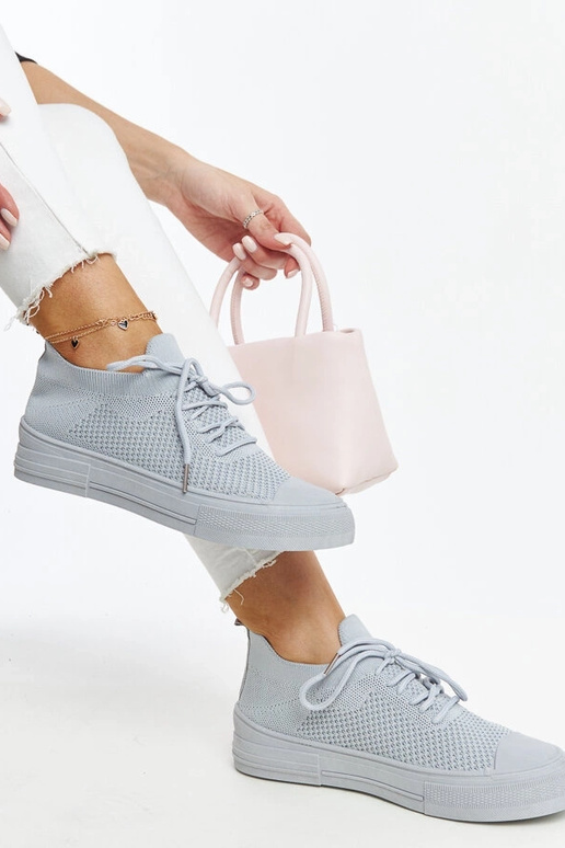 Senaida hallid kerged sporditossud