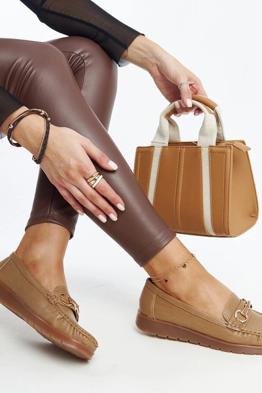 Anisah tumebeežid pandlaga mokassiinid