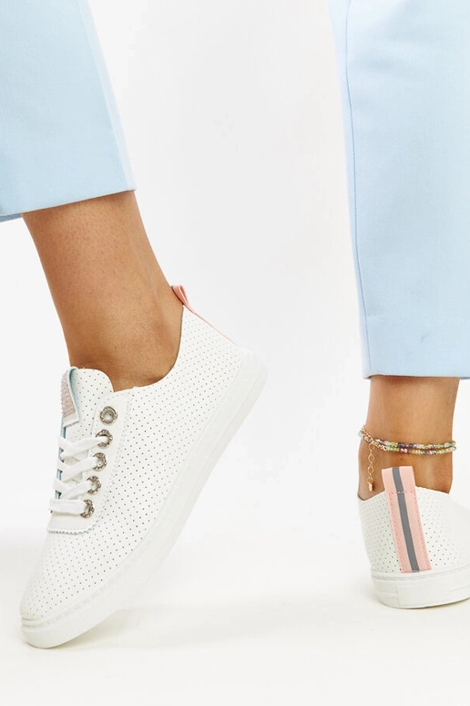 Valged Anbarini ökonahast tossud