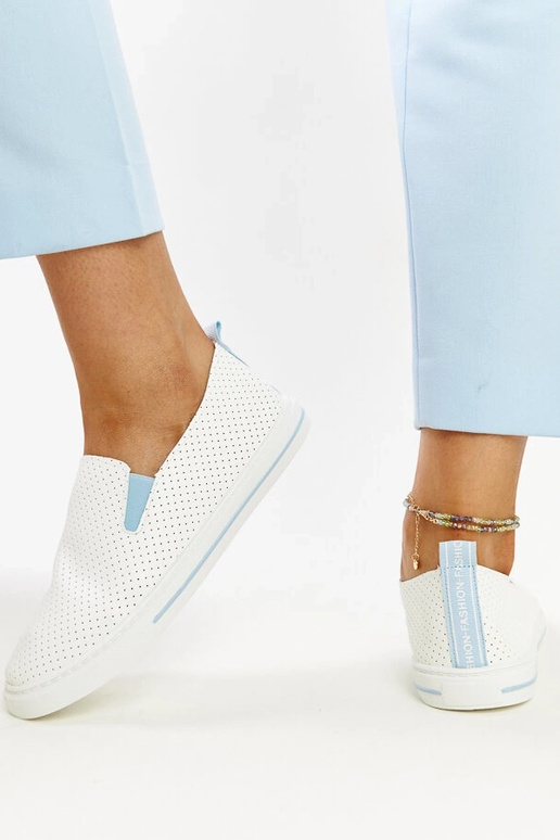 Valged poolsaapad Sanan