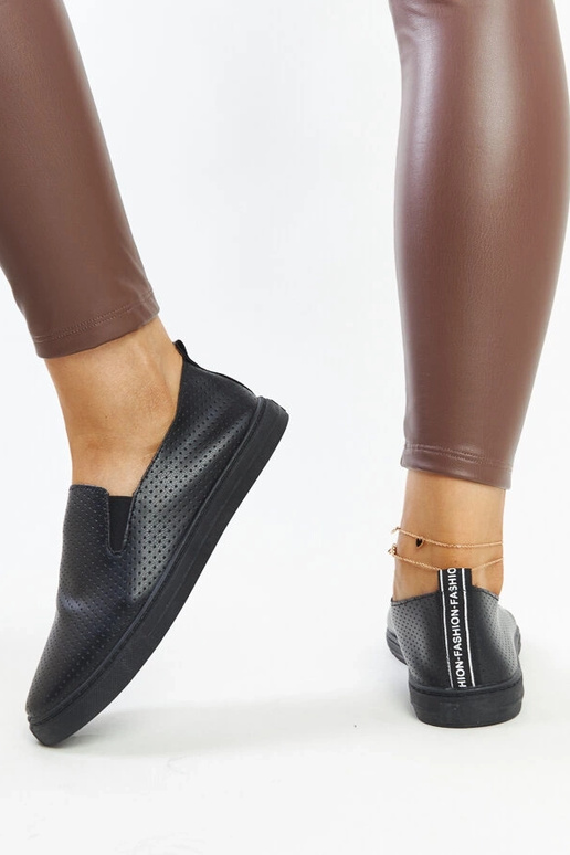 Mustad Sanani kingad