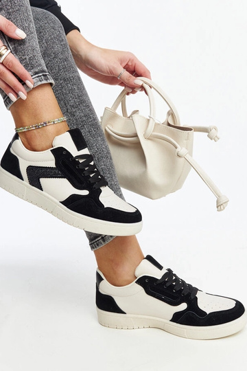 Juwani mustad ja valged...