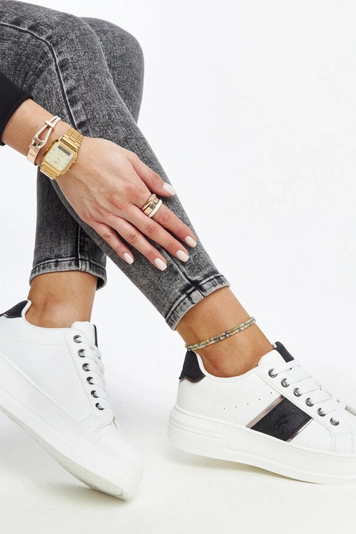 Valge-mustad tossud paksemal tallal... Valge-mustad tossud paksemal tallal...