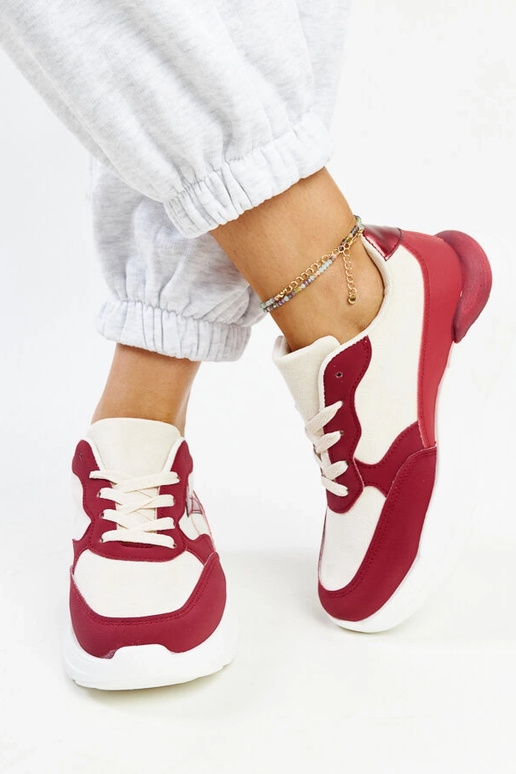 Beežid ja punased Nereida platvormtossud Beežid ja punased Nereida platvormtossud