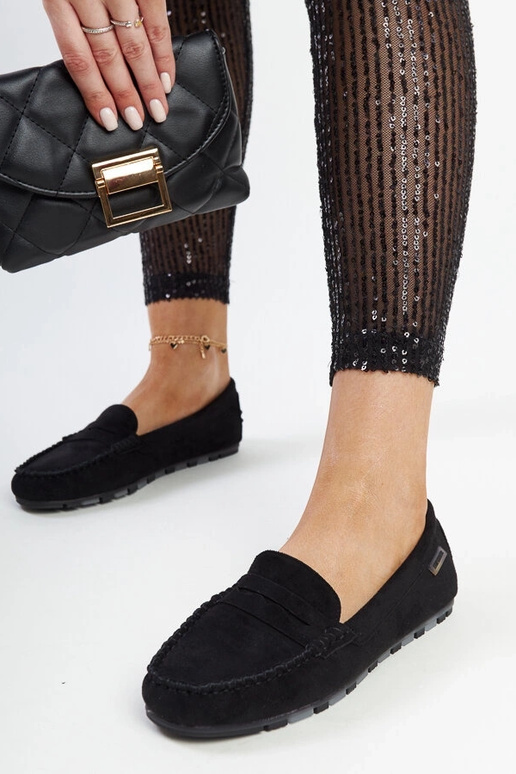 Nafisah mustad sametist mokasiinid