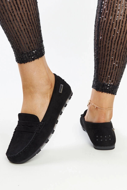 Nafisah mustad sametist mokasiinid