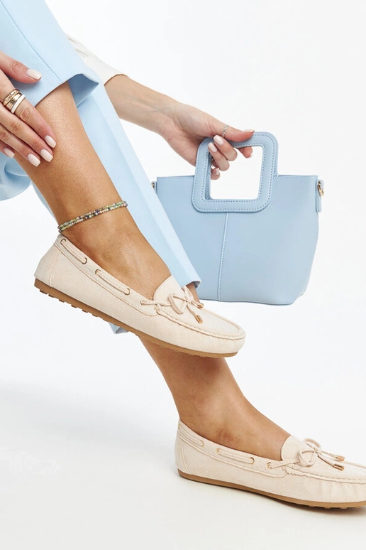 Aneesa helebeežid seemisnahast...