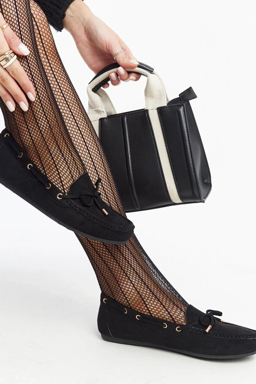 Aneesa mustad seemisnahast püksid