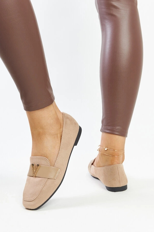 Pruunid mokassiinid Namal kaunistusega