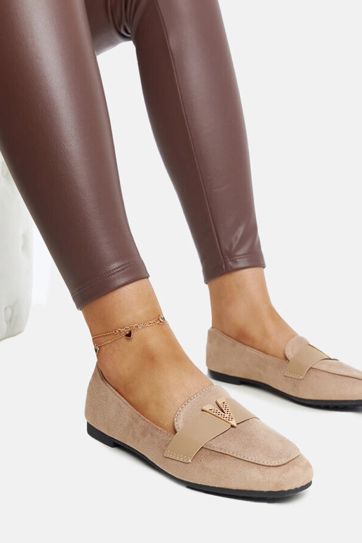 Pruunid mokassiinid Namal kaunistusega