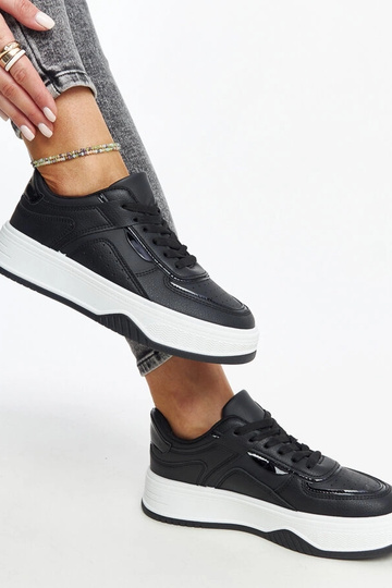 Mustad tossud paksema... 2