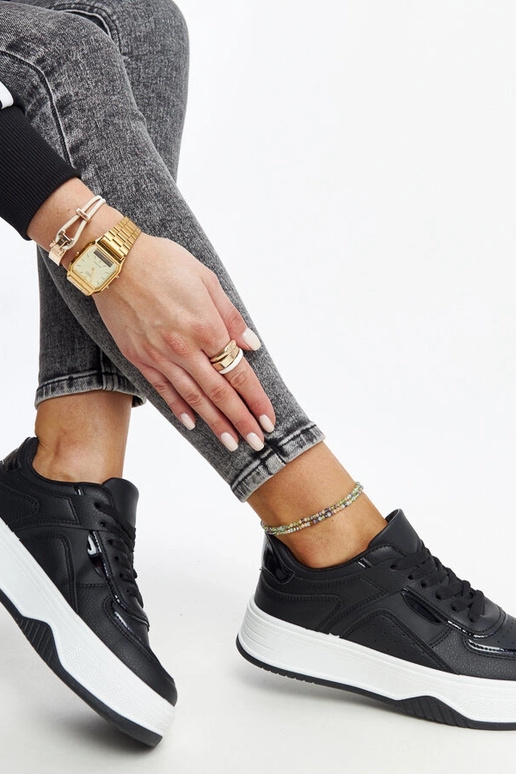 Mustad tossud paksema tallaga Intisa Mustad tossud paksema tallaga Intisa