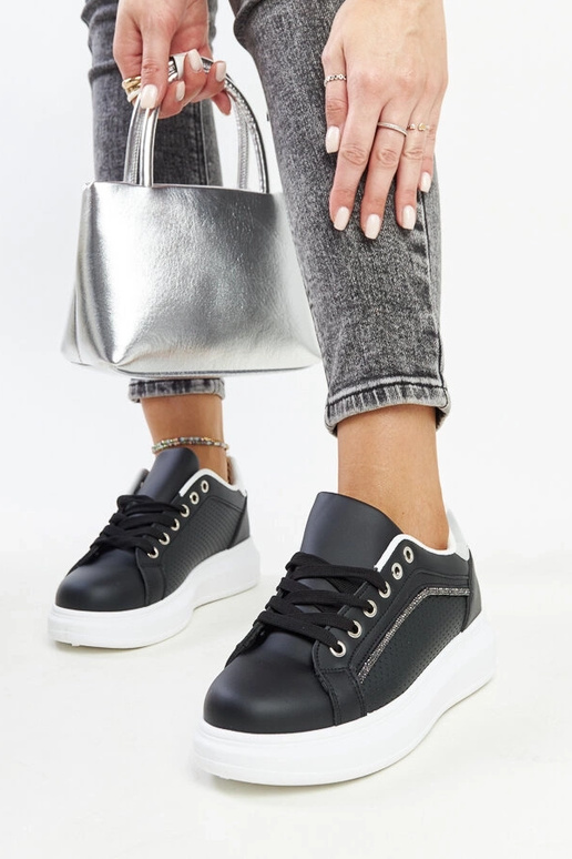 Mustad tossud dekoratiivsete kividega... Mustad tossud dekoratiivsete kividega...