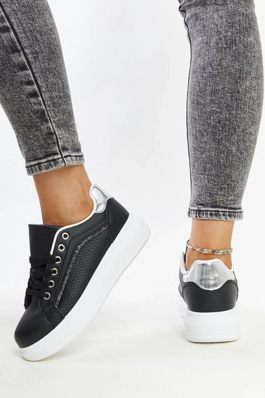 Mustad tossud dekoratiivsete kividega... Mustad tossud dekoratiivsete kividega...