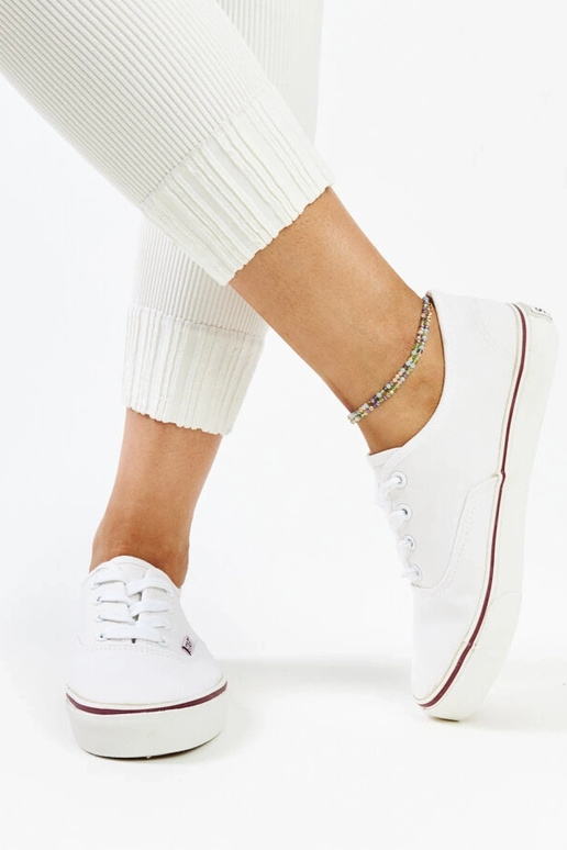 Valged klassikalised Erla tossud