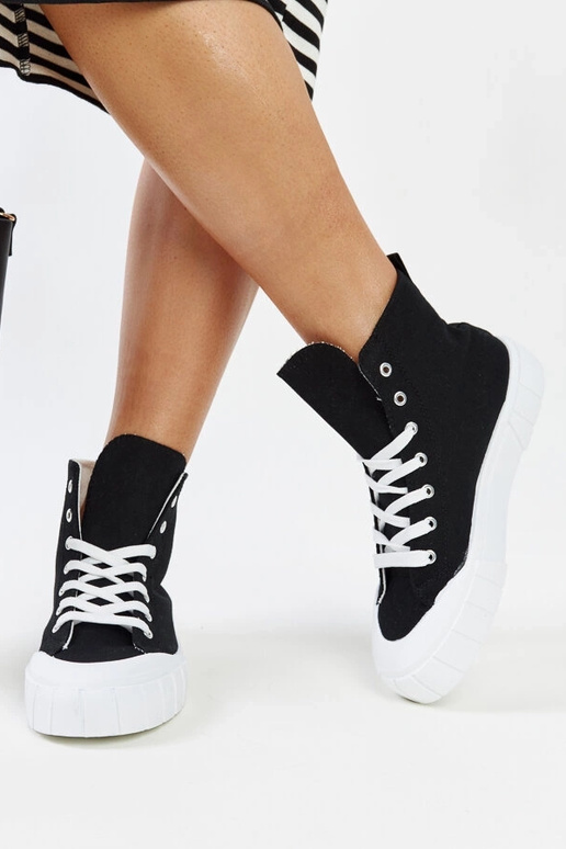 Mustad kõrged tossud Vinka