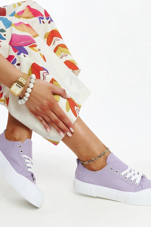 Eduardi lillast kangast tossud