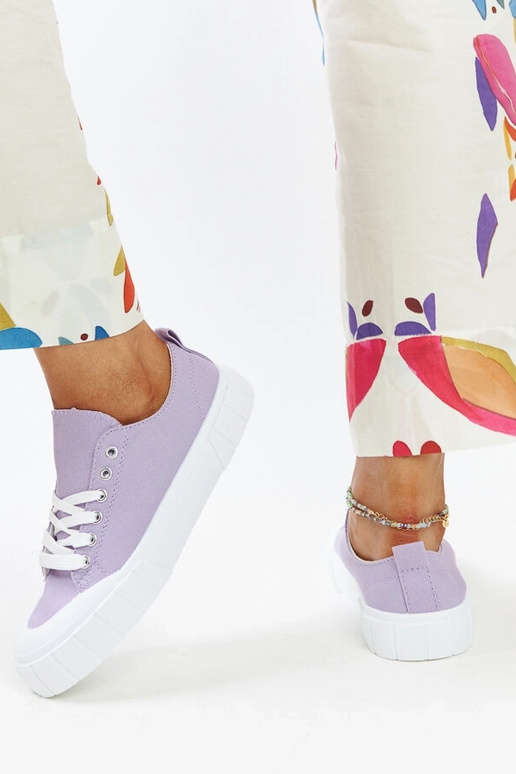 Eduardi lillast kangast tossud