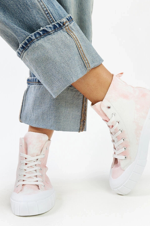 Raissa roosad kõrgest kangast tossud