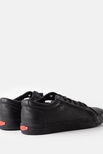 Mustad naiste tossud CROSS...