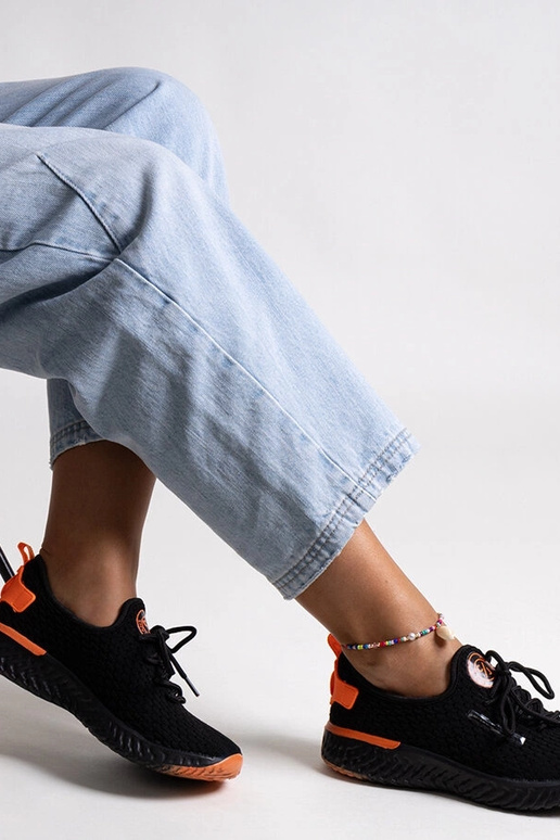 Mustast kangast tossud naistele CROSS... Mustast kangast tossud naistele CROSS...