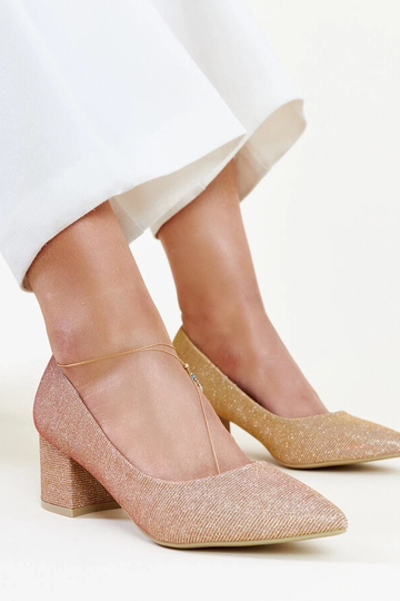 Laity roosad sädelevad...